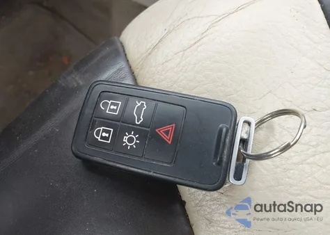 2010 Volvo Xc60 T6 from USA, damaged, VIN YV4992DZXA2063238